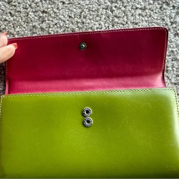 LODIS Vintage EUC Green/Pink Smooth Leather Wallet with Minimalist Design - Picture 6 of 16